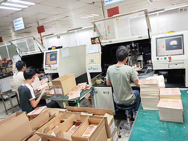 電路板插件機(jī)對(duì)未來人工企業(yè)的影響